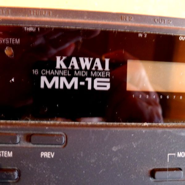 d★049 KAWAI 16channel MIDI Mixer MM-16 動作未確認 サイズ:幅約33cm 高さ約6cm 奥行約20.5cm/80の画像2