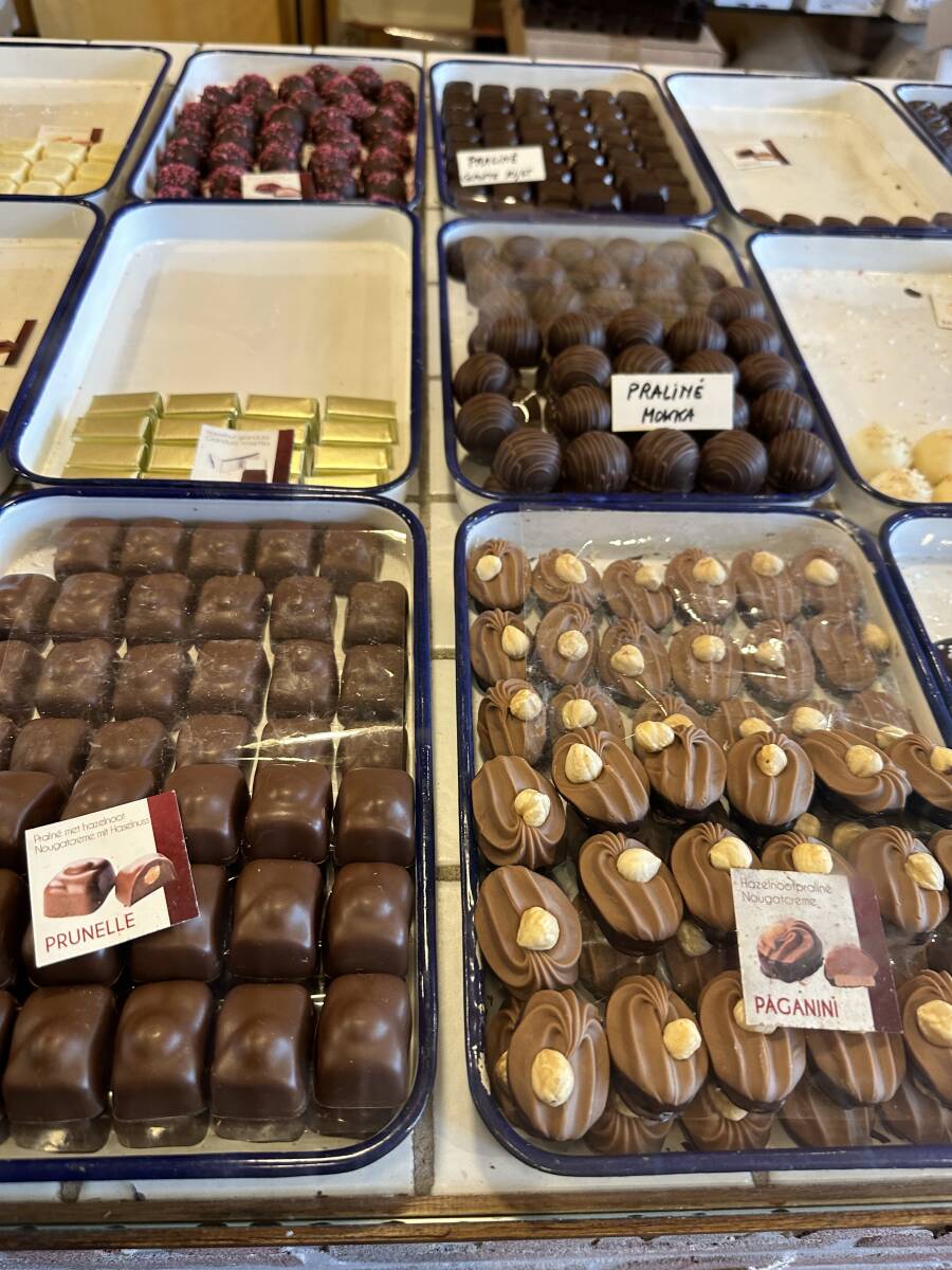 ベルギー購入★ゲント★BELFORT★mix チョコレート250g★ノイハウス ゴディバ レオニダス の画像3