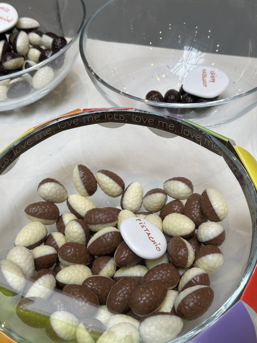 SALE イースター限定 ベルギー購入★アントワープ★チョコフラワー エッグチョコレート 190gの画像2