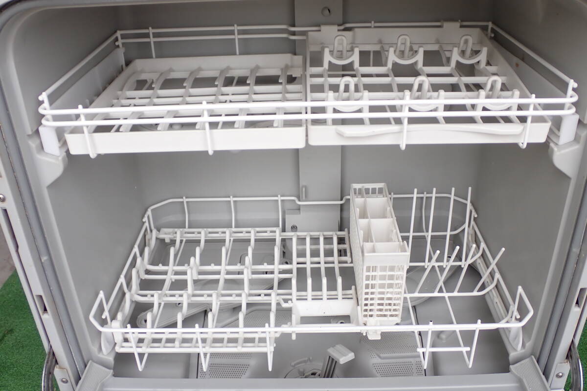 Panasonic パナソニック 食洗機 NP-TA1-W ホワイト 食器洗い乾燥機 2018年製 通電確認のみ#BB0993の画像6