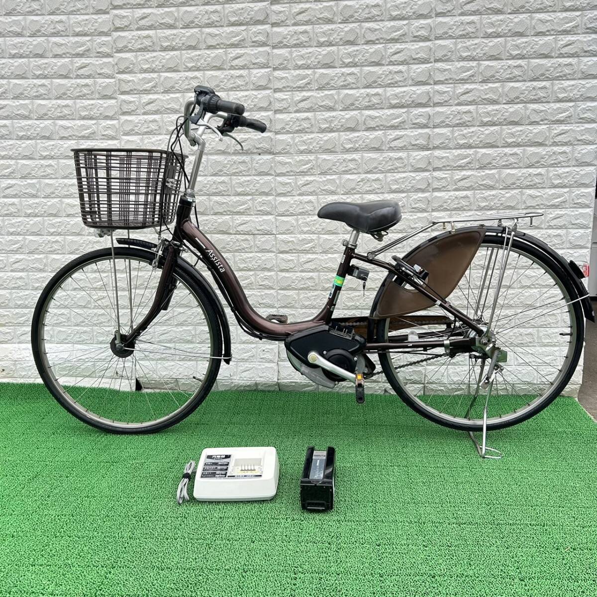 [Q18.][ direct delivery limitation Kyoto city . see district ] [ present condition exhibition ] electric bike Bridgestone assistor 26 -inch with charger .