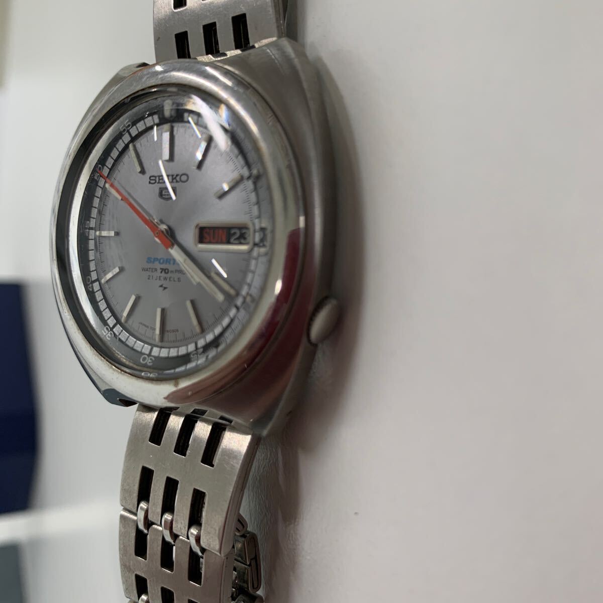 SEIKO 5 自動巻き 7019-6020 アンティーク 腕時計 稼働品 オートマ_画像6