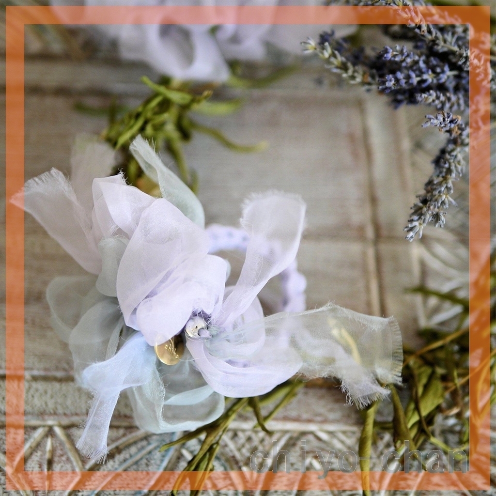 パッとふた巻結ぶだけ かんたんかわいい ヘアアレンジアイテム 魅惑の咲き編みシュシュ 特別セット トラッドセット 13-749611002の画像8