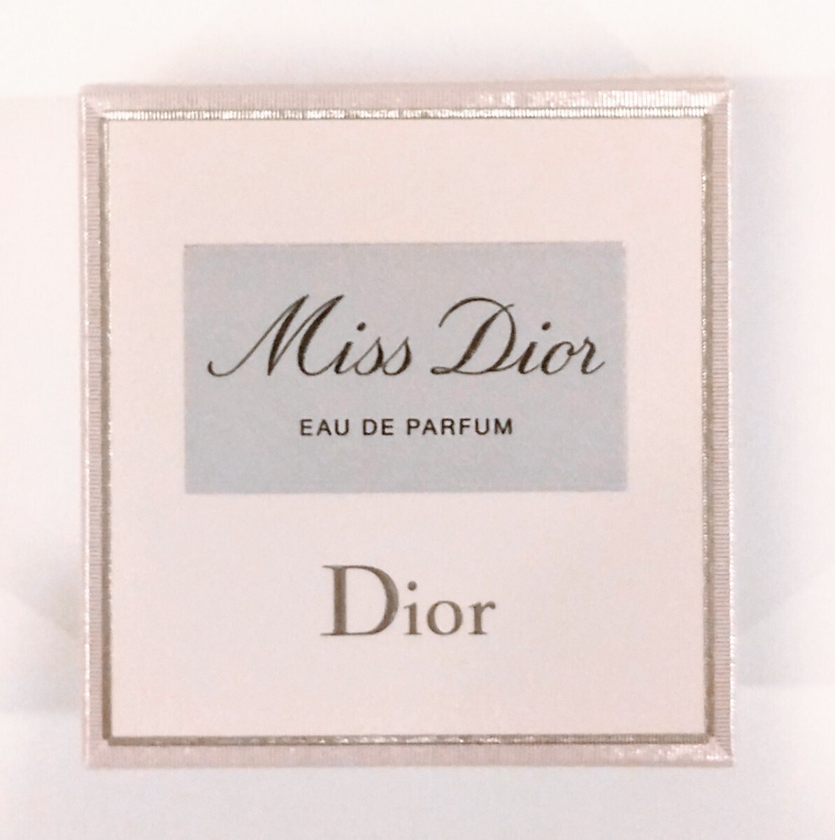 新品 クリスチャン・ディオール 香水 ミスディオール オードゥパルファン 30ml Dior 巾着 ギフトボックス ラッピング