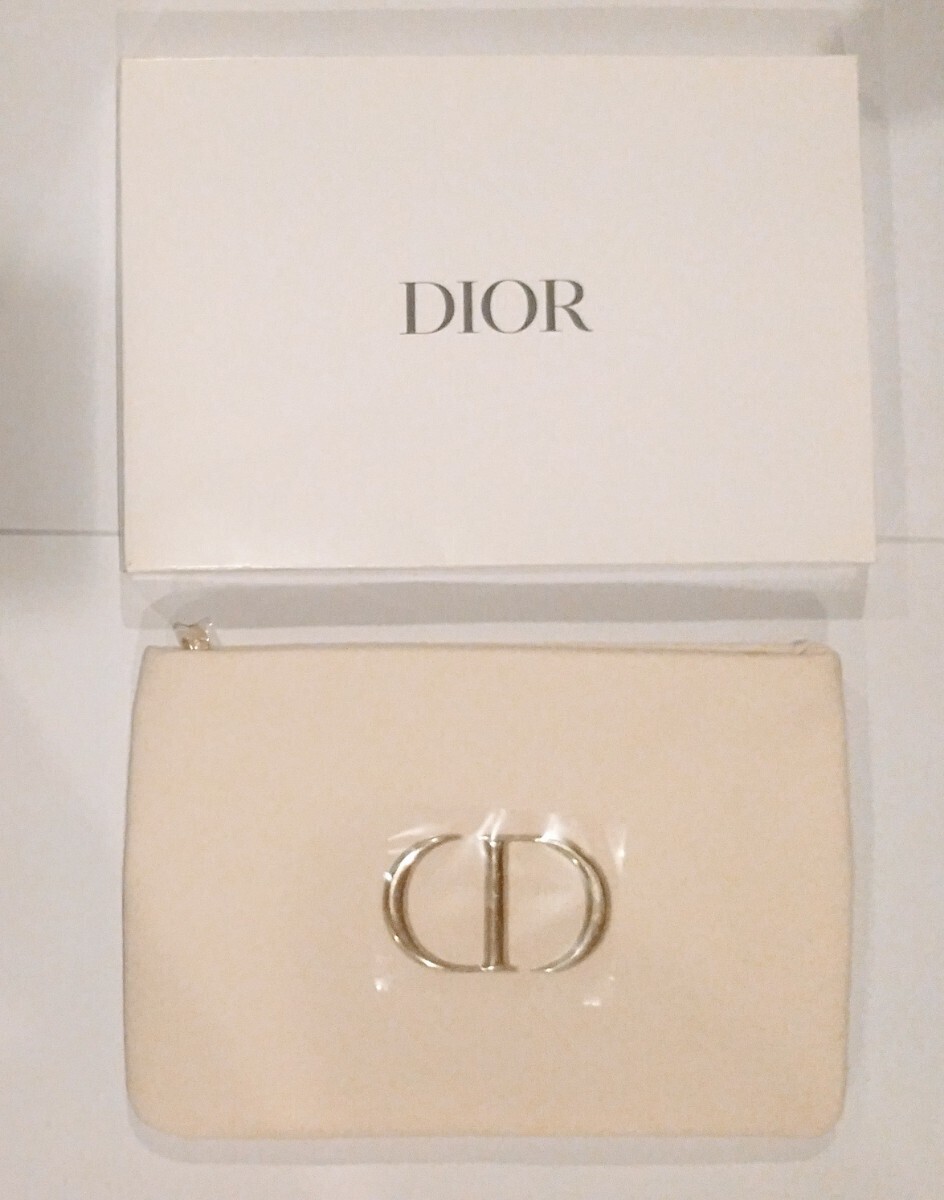 新品 クリスチャン・ディオール ポーチ CDロゴ　ノベルティ Christian Dior バック イン バック 化粧ポーチ 小物入れ_画像3