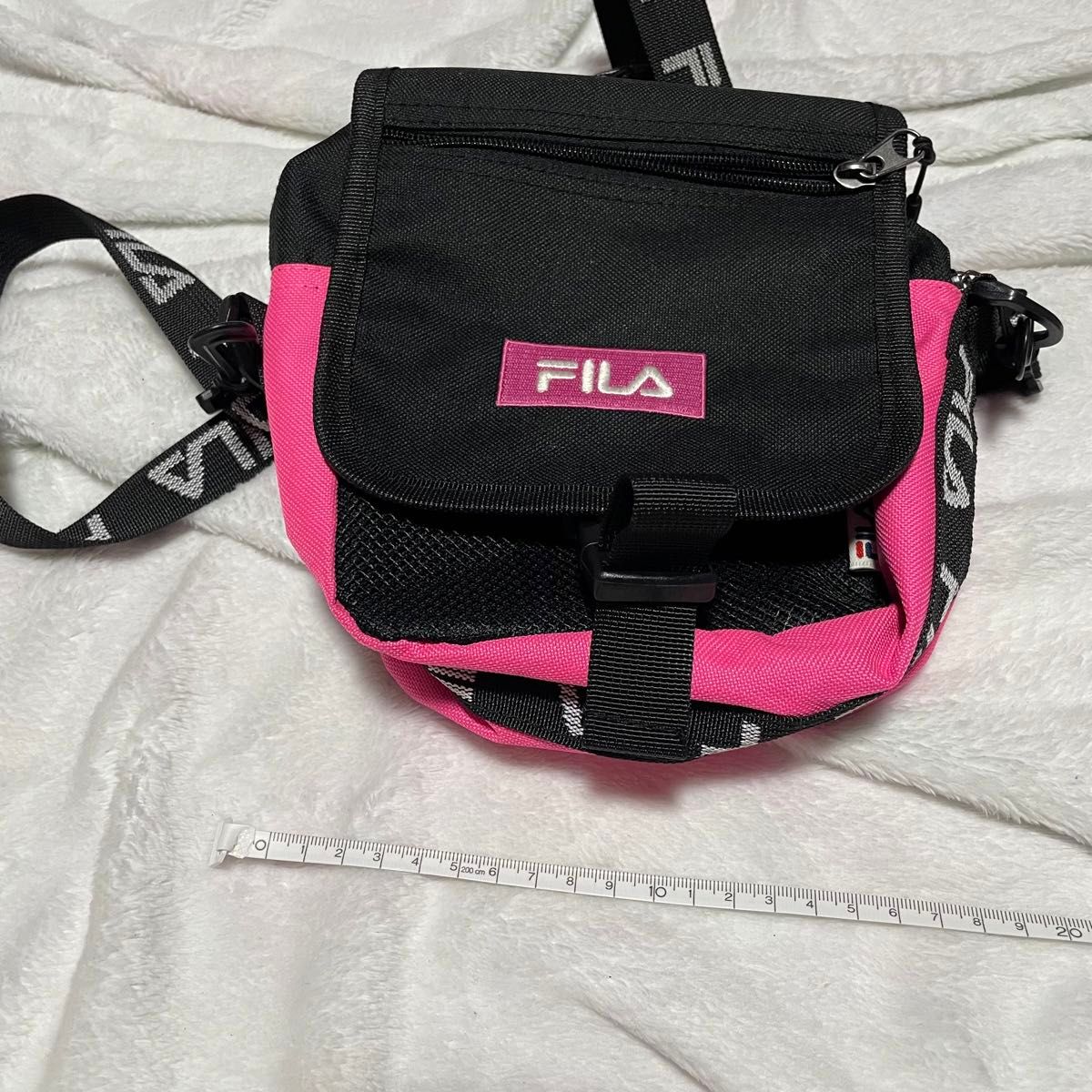 FILA フィラ ショルダーバッグ バッグ ポーチ ピンク ブラック