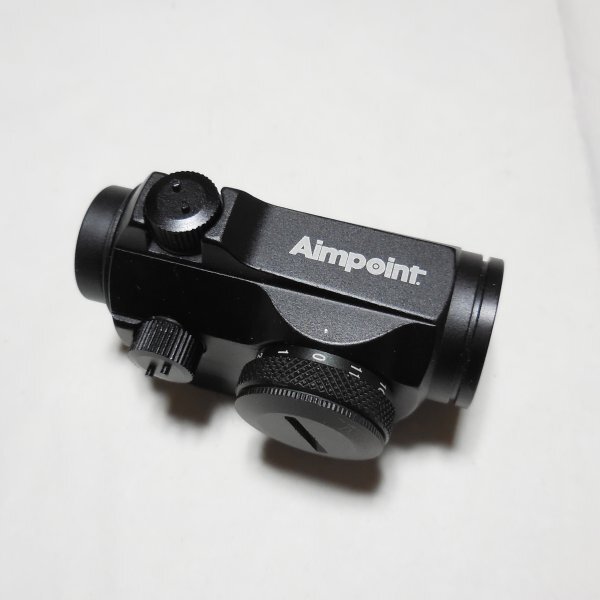 Aimpoint type Micro T-2 red dot site 