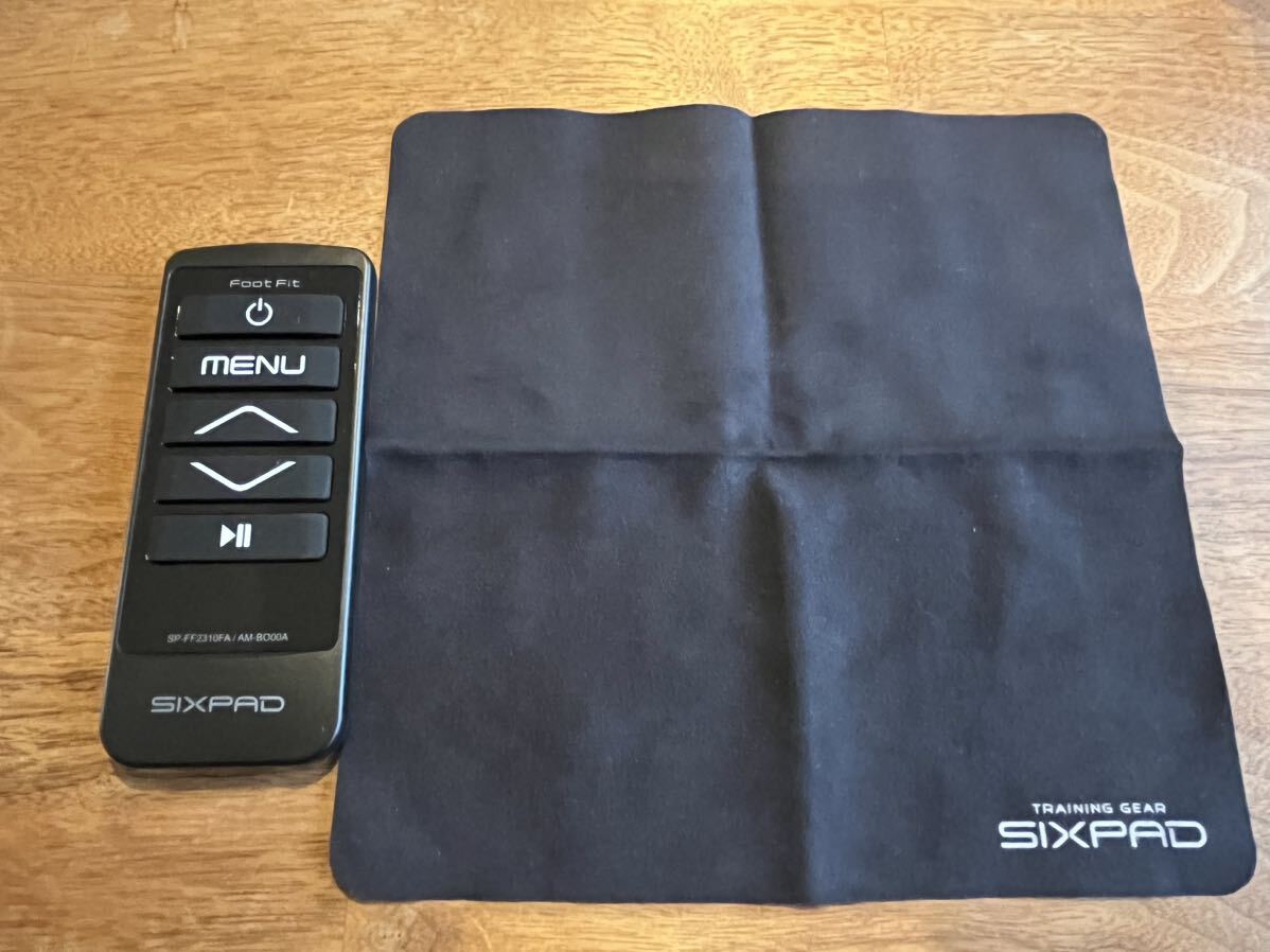 SIXPAD Foot Fit 2 TRAINING GEAR シックスパッド フットフィット2 リモコン、説明書付き 中古品の画像2