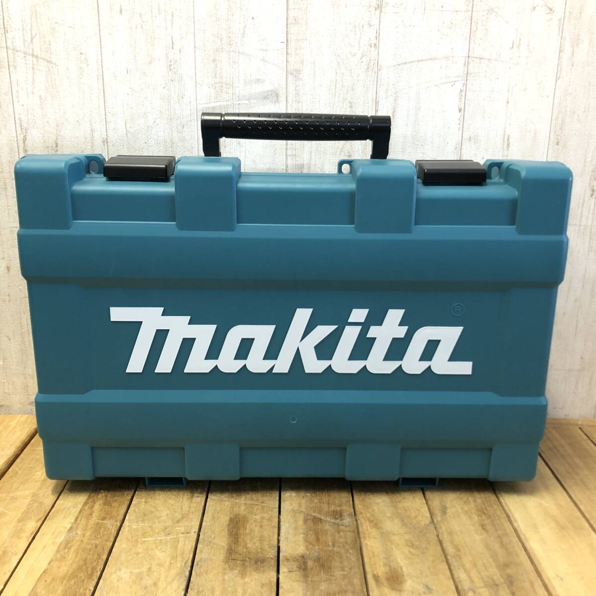 ＊【新品】MAKITA GA018GRMX 125mm 充電式ディスクグラインダ 無線連動機能付 電動工具 バッテリー2個 急速充電器 マキタ ケース付_画像3