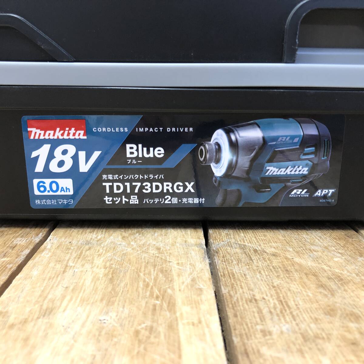 ＊【新品】MAKITA TD173DRGX 充電式インパクトドライバ 18V 6.0Ah ブルー BT2個/充電器/ケース 電動工具 マキタ_画像2