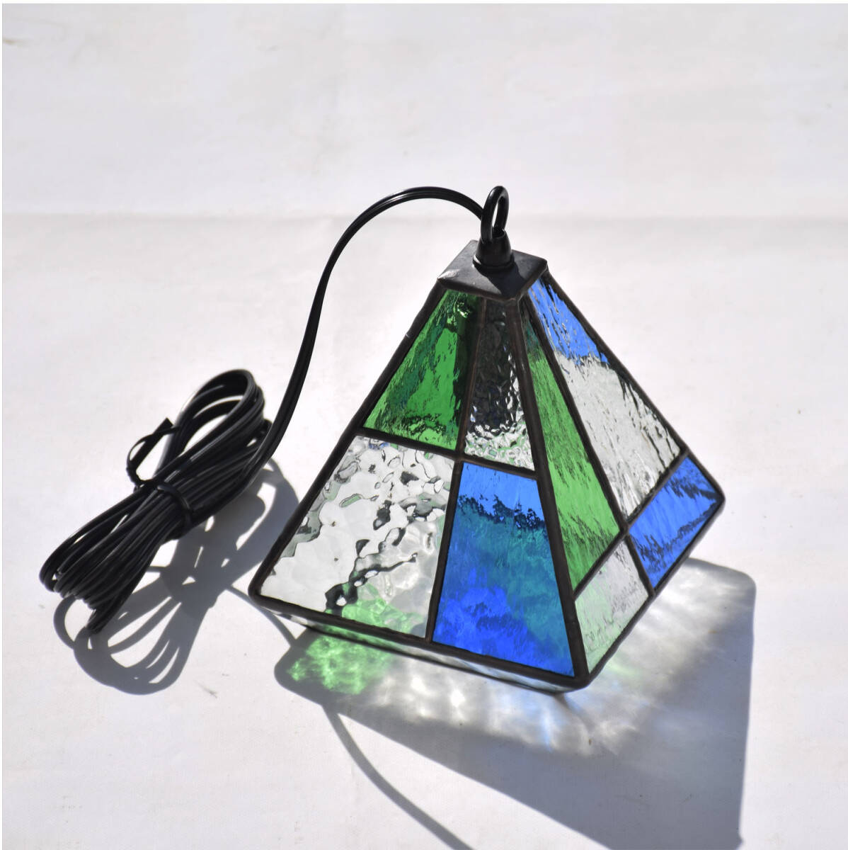 ガーデンライト 吊下げ式 4Ｋ-100(吊り金具なし)　 ステンドグラス ガーデンランプ 庭園灯 外灯 屋外照明 LED 電球 対応 洋風 ガーデン照明