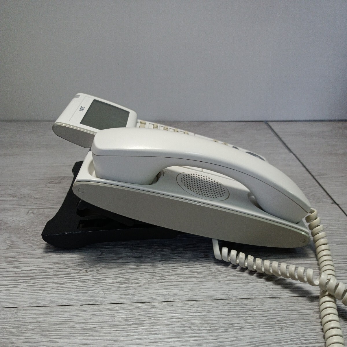 y050903fk DTL-24D-1D(WH)TEL NEC AspireX DT300 24 button digital multifunction telephone machine (WH) business phone 