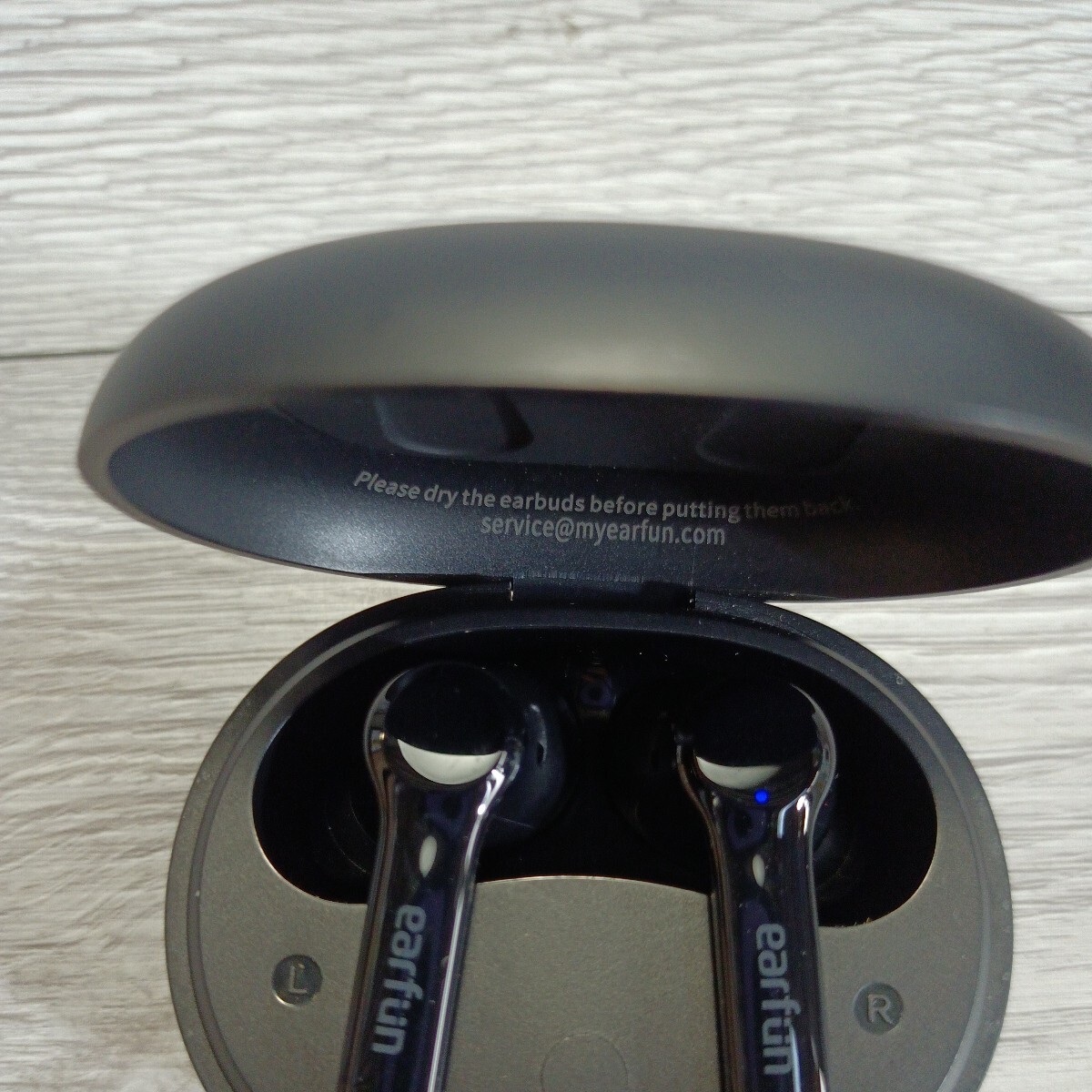 y051001fk EarFun Air Pro 2 ワイヤレスイヤホン Bluetooth 5.2 ノハイブリッド式 イズキャンセリングイヤホン ワイヤレス充電対応_画像4