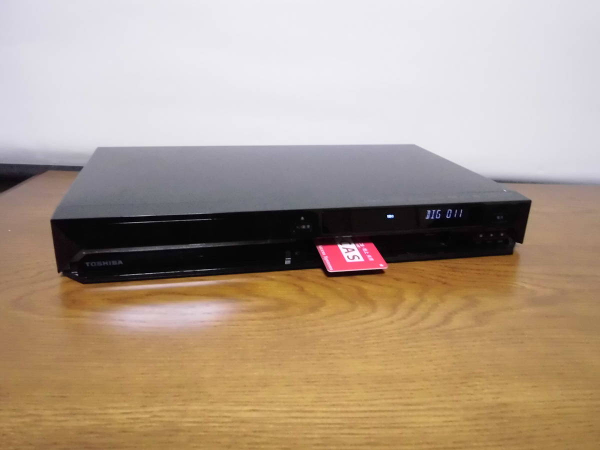 東芝 REGZA W録 HDD内蔵ブルーレイレコーダー DBR-Z110 動作良品の画像1