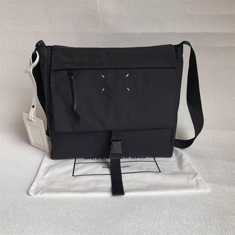  new goods Maison Margiela mezzo n Margiela shoulder bag mail bag 