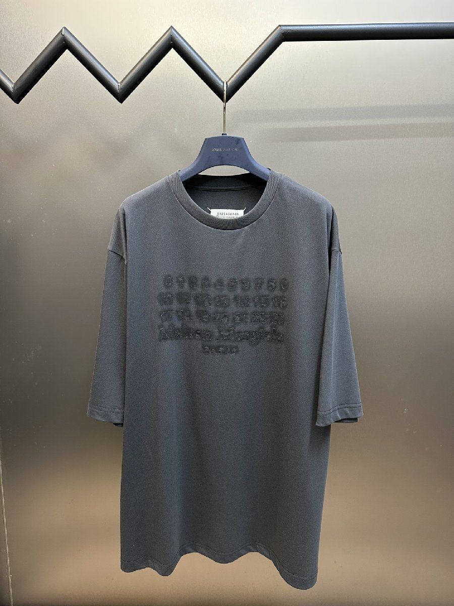 メゾン マルジェラ MAISON MARGIELA Tシャツ 半袖 シャツ ブラック色 コットン カットソー 男女兼用 ロゴTシャツ Lサイズ_画像1