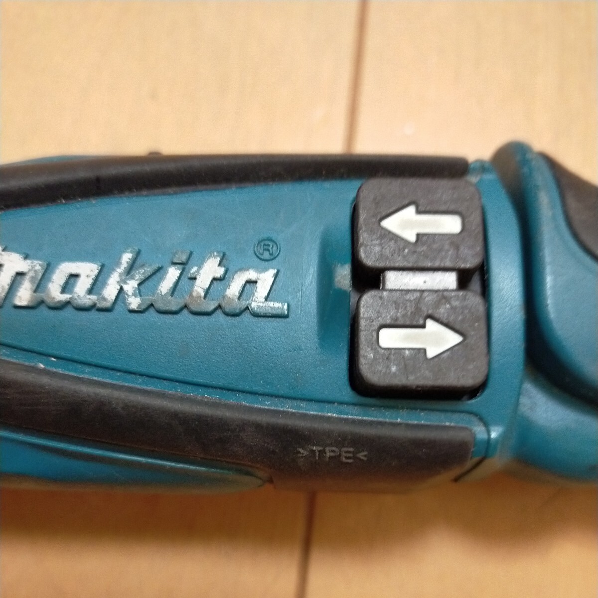 マキタ　充電式ペンドライバドリル　DF010D　バッテリー　箱付【箱違い】_画像9