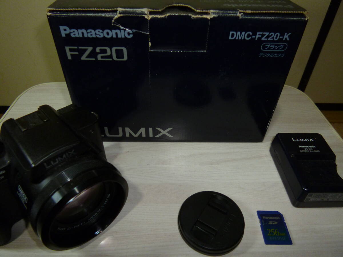 Panasonic Lumix FZ-20_画像1