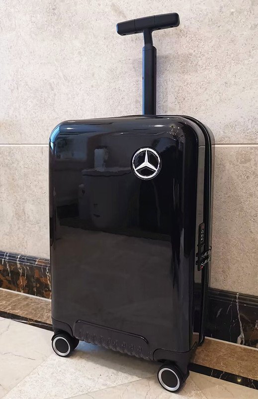 新品※Mercedes-Benz・メルセデス・ベンツ*軽量オリジナル※ダイヤルロック・スーツケース*機内持ち込み*旅行*出張・キャリーケース・黒の画像1