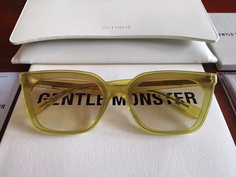  new goods unused * popular model *GENTLE MONSTER*jentoru Monstar Mondo. slope wide .BTS favorite * sunglasses * yellow 