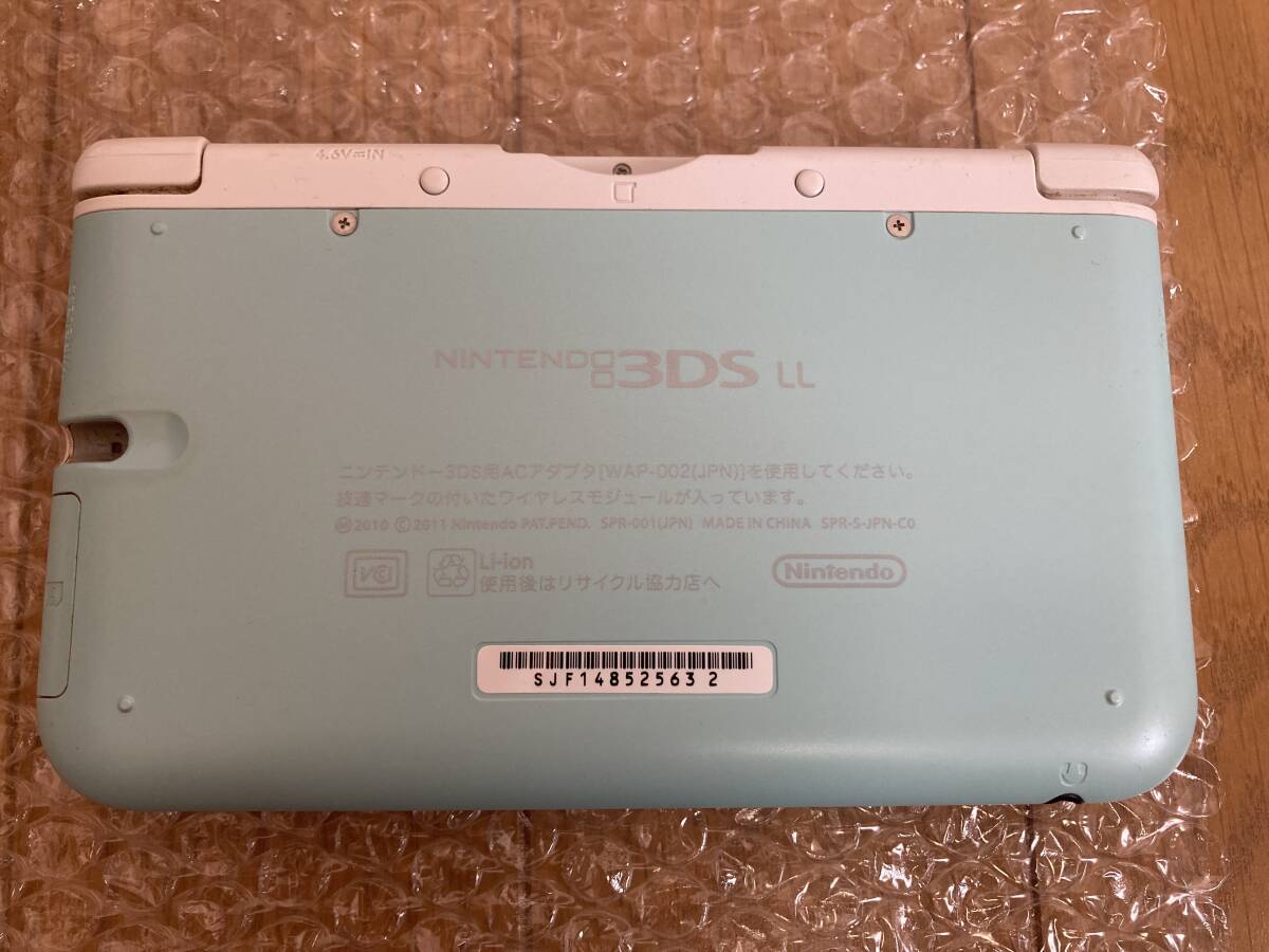ニンテンドー 3DS LL 本体 ミント×ホワイト ポケモンバンク 内臓 保護フィルム ACアダプターセット_画像3