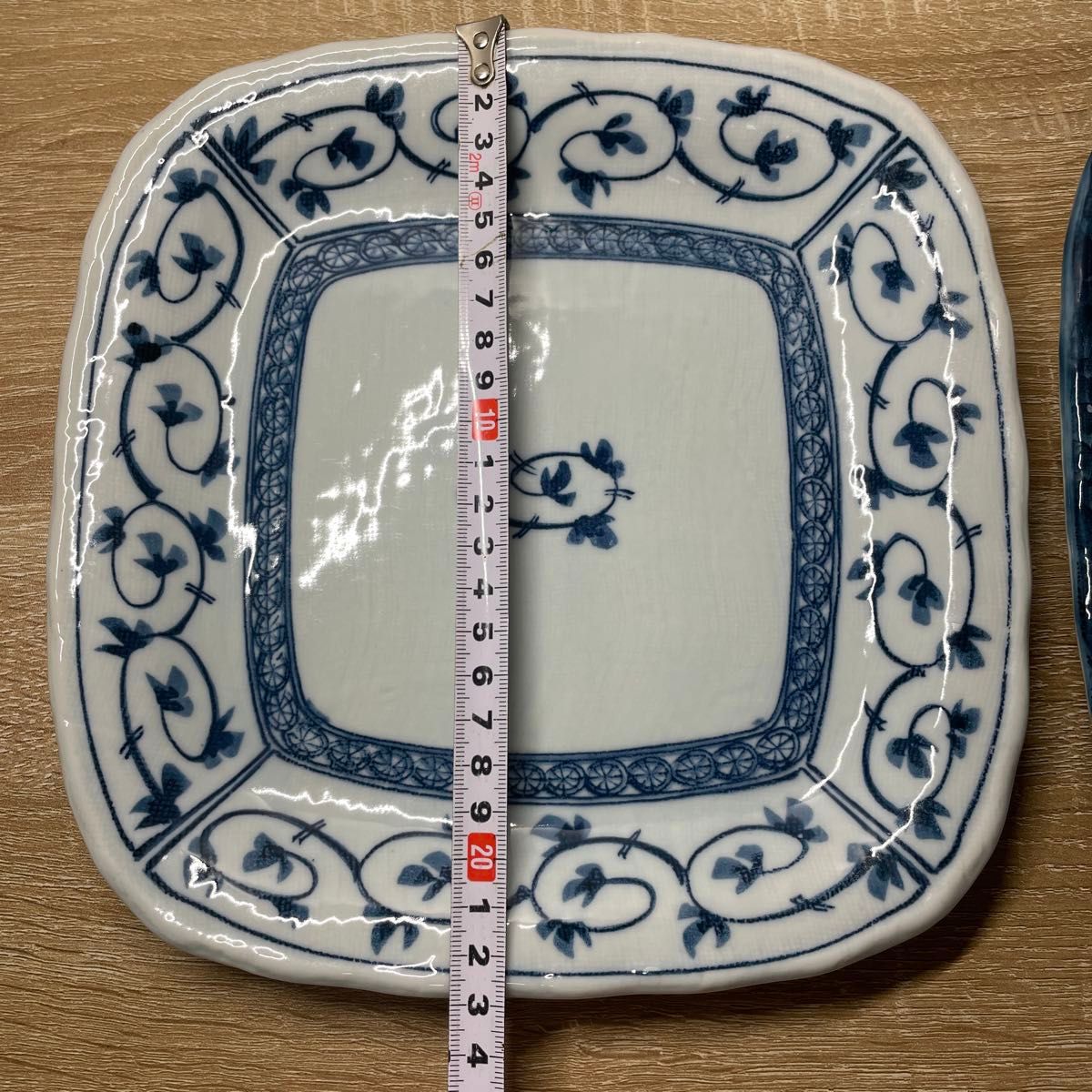有田焼 水山 角大皿 2枚 23cm×23cm 陶器製 美品 古美術 骨董 角 有田焼 水山 角大皿 2枚 23cm×23cm 陶器製 美品 古美術 骨董 角