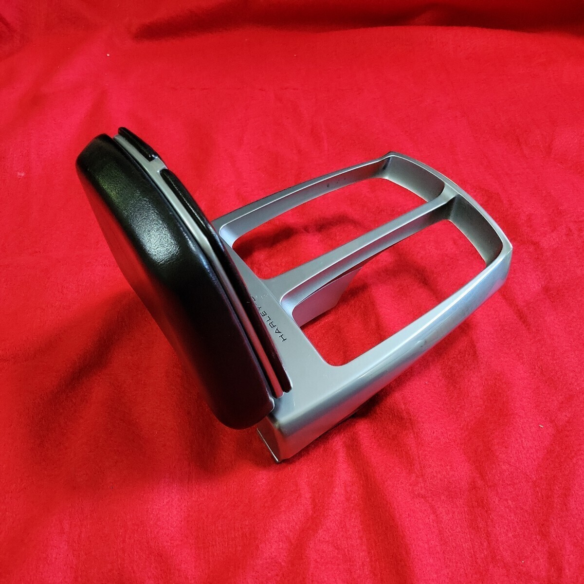  back rest rear carrier Harley V-ROD V rod VRSC Night Road special latter term type 