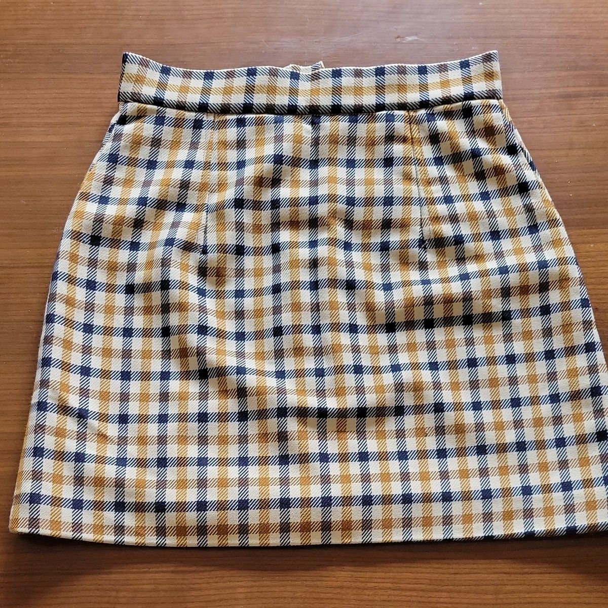 [新品・未使用]H&MAラインショートスカート　チェック柄　M－Lサイズ　多機能