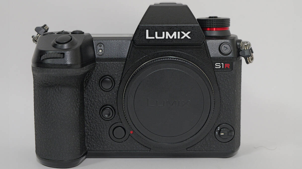 ○中古美品【Panasonic パナソニック】LUMIX DC-S1R-K ボディ ショット数10,612_画像1