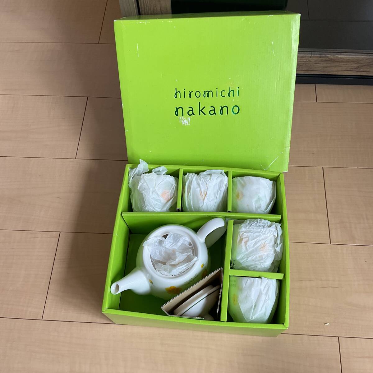 新品未使用　 hiromichi nakano プチフルール ポット茶器セット 花柄 5客 _画像3