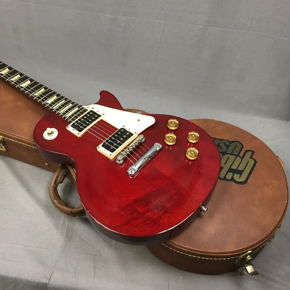 f145*180【現状品】f145-2404-793 Gibson Les Paul Studio ヘッド裏塗装焼け補修跡あり_画像1