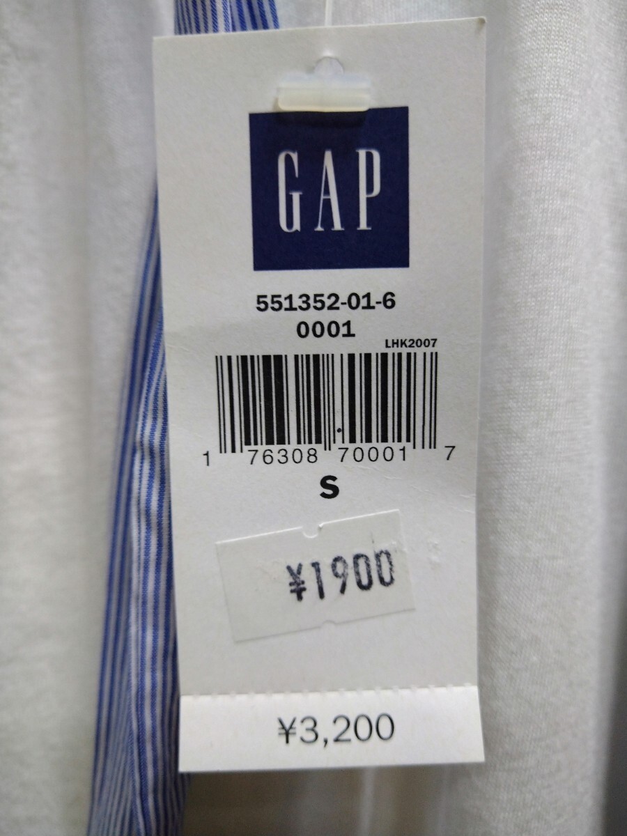 未使用紙タグ/送料込★GAP/キャミソール(タンクトップ) Sサイズ/肩紐通し前リボン結び・白地に青ヒッコリー別布/定価3200(赤札1900)_紙タブ/定価3200(赤札1900円)