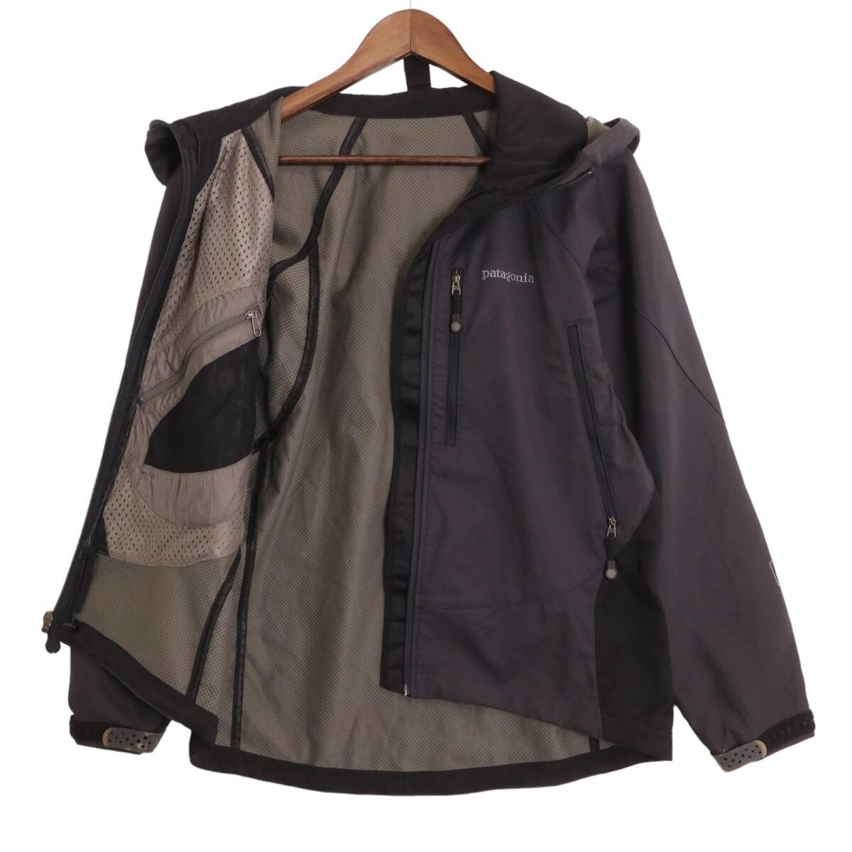 極美品 patagonia フーディニジャケット S SP18 廃番希少品 極美品 patagonia フーディニジャケット S SP18 廃番希少品