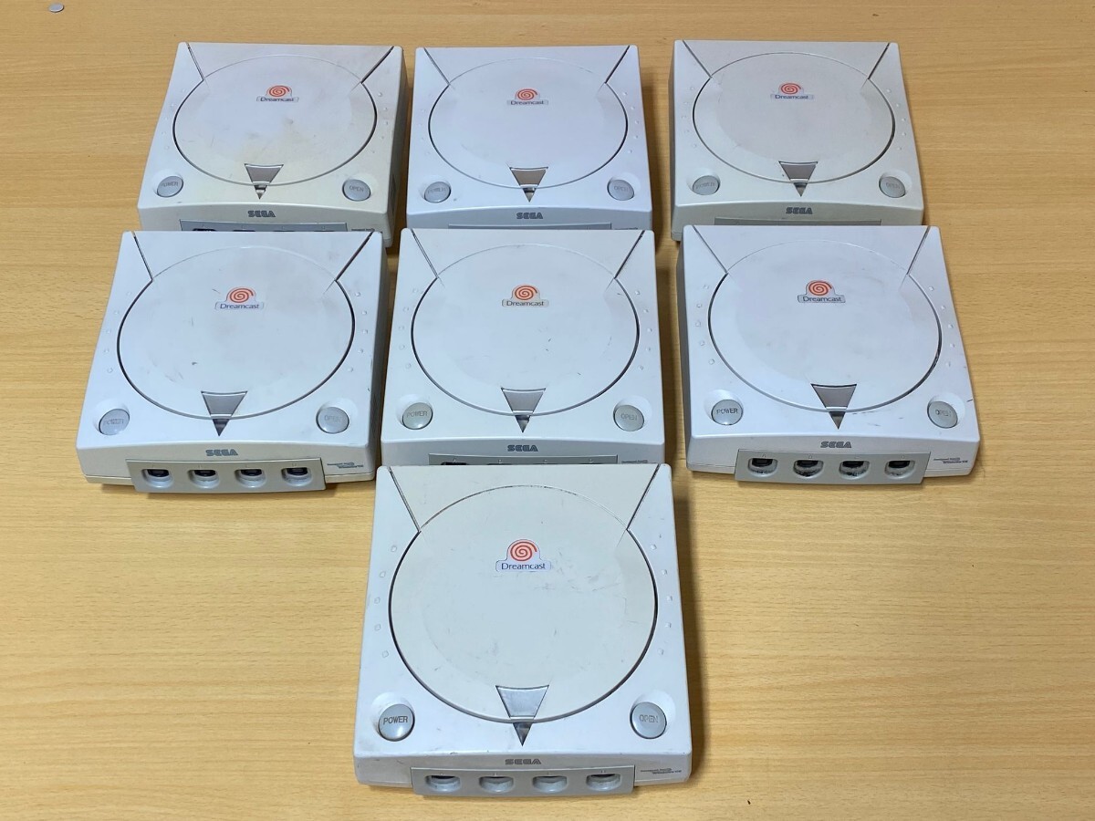 Dreamcast／ ドリームキャスト　 テレビゲーム　 HKT-3000　7台まとめセット!_画像1