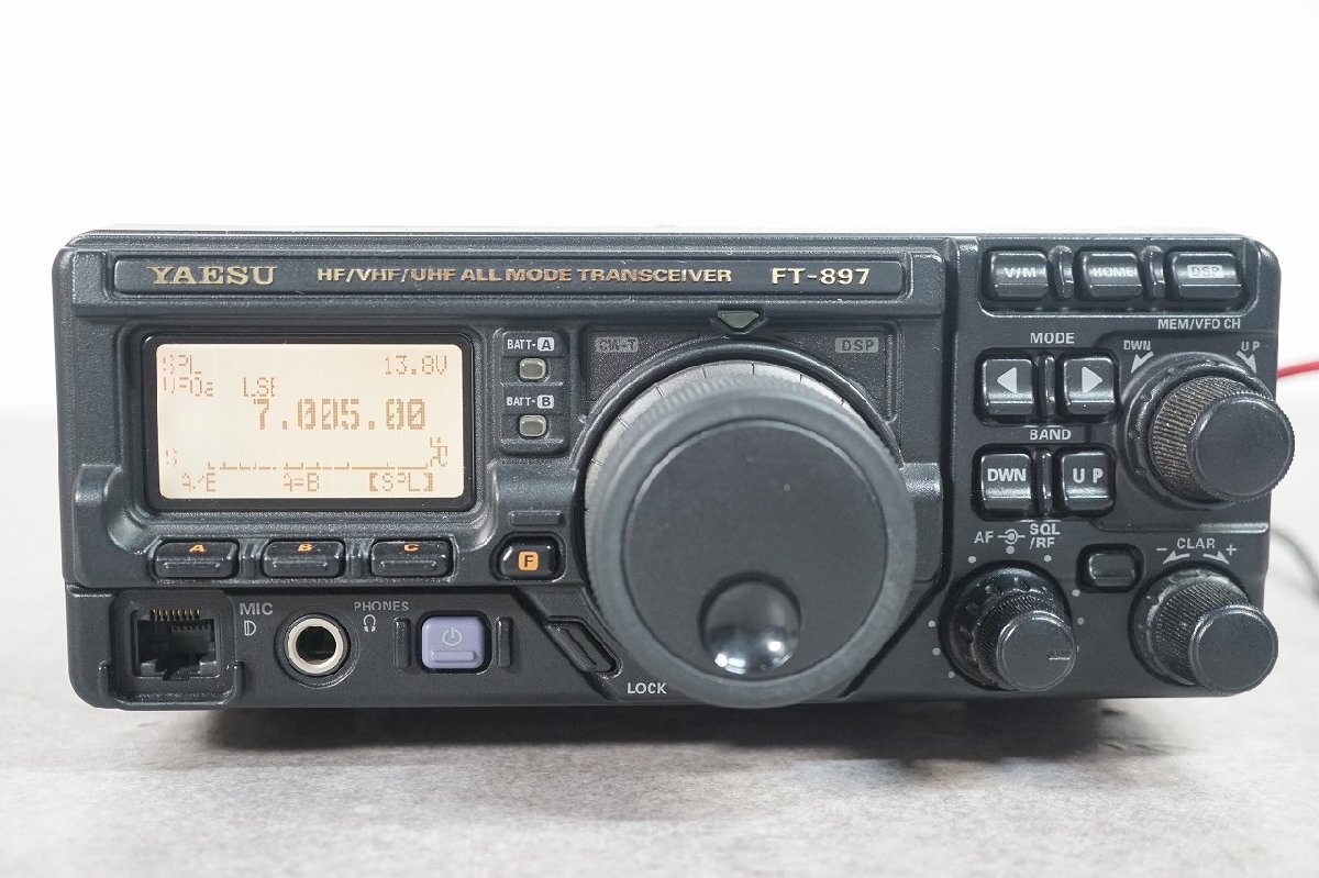 [NZ][E4327812] YAESU ヤエス FT-897M HF/VHF/UHF ALL MODE TRANSCEIVER 八重洲 無線機 元箱付き_画像2