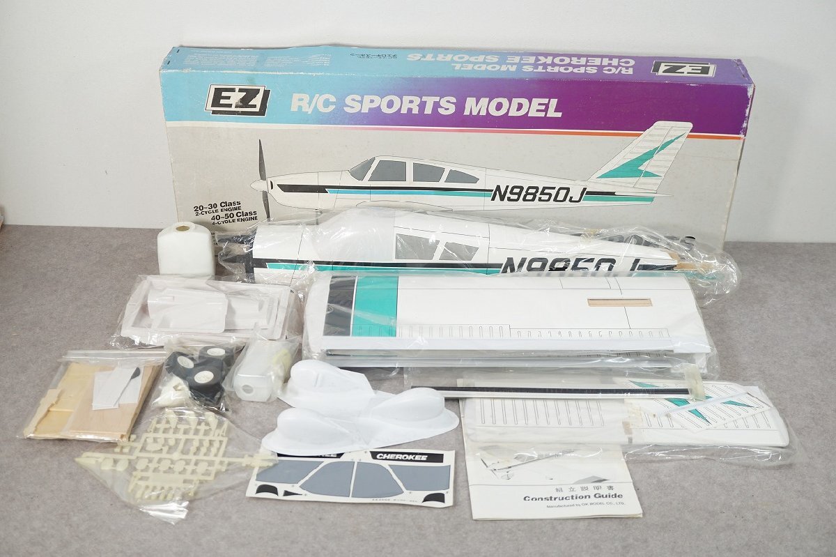 [NZ][E4343316] 未使用未組み立て品 EZ R/C SPORTS MODEL N9850J CHEROKEE SPORTS ラジコン エンジン 飛行機 組立説明書、元箱等付き_画像1