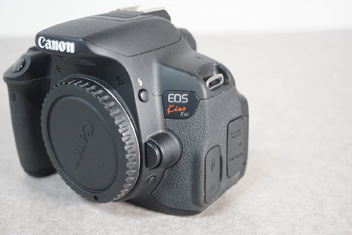 [QS][E4322580] Canon キヤノン EOS Kiss X6i デジタル一眼カメラ LP-E8バッテリー3点/LC-E8チャージャー/取扱説明書 等付属_画像3