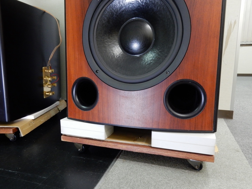 名機　★　ＫＥＦ　ＭＯＤＥＬ　１０９　Ｍａｉｄｓｔｏｎｅ　超弩級スピーカー　★（ペア）定価￥２７５万円税込　大阪引取希望！配送も可_画像6