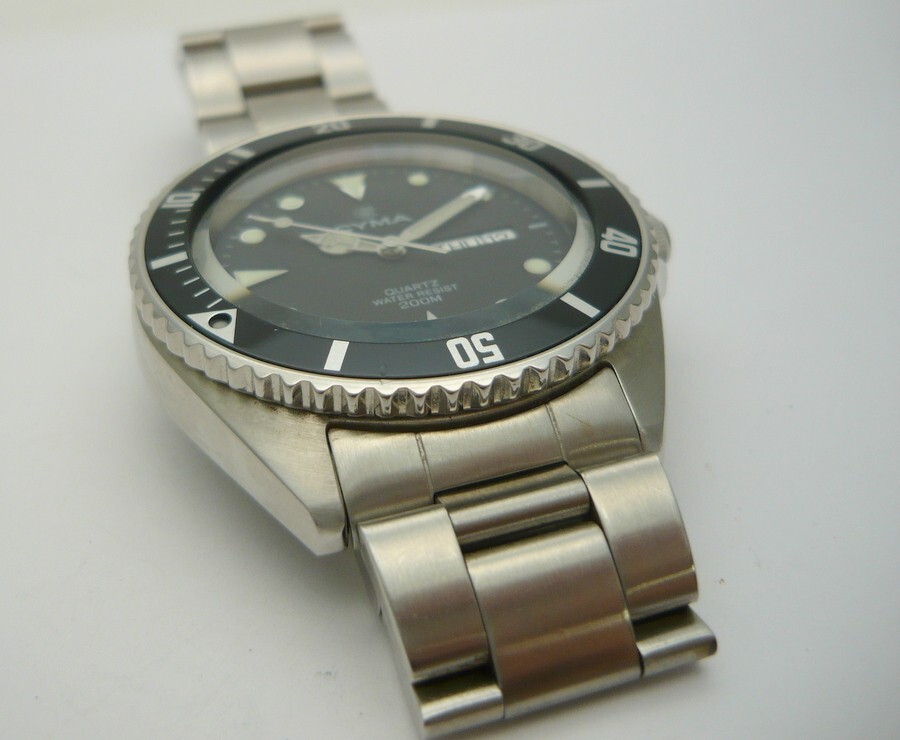 1000円スタート 腕時計 CYMA シーマ 9111 クォーツ QZ デイデイト ブラック文字盤 ダイバーズウォッチ200ｍ 純正ブレス メンズ 3 D10005の画像7