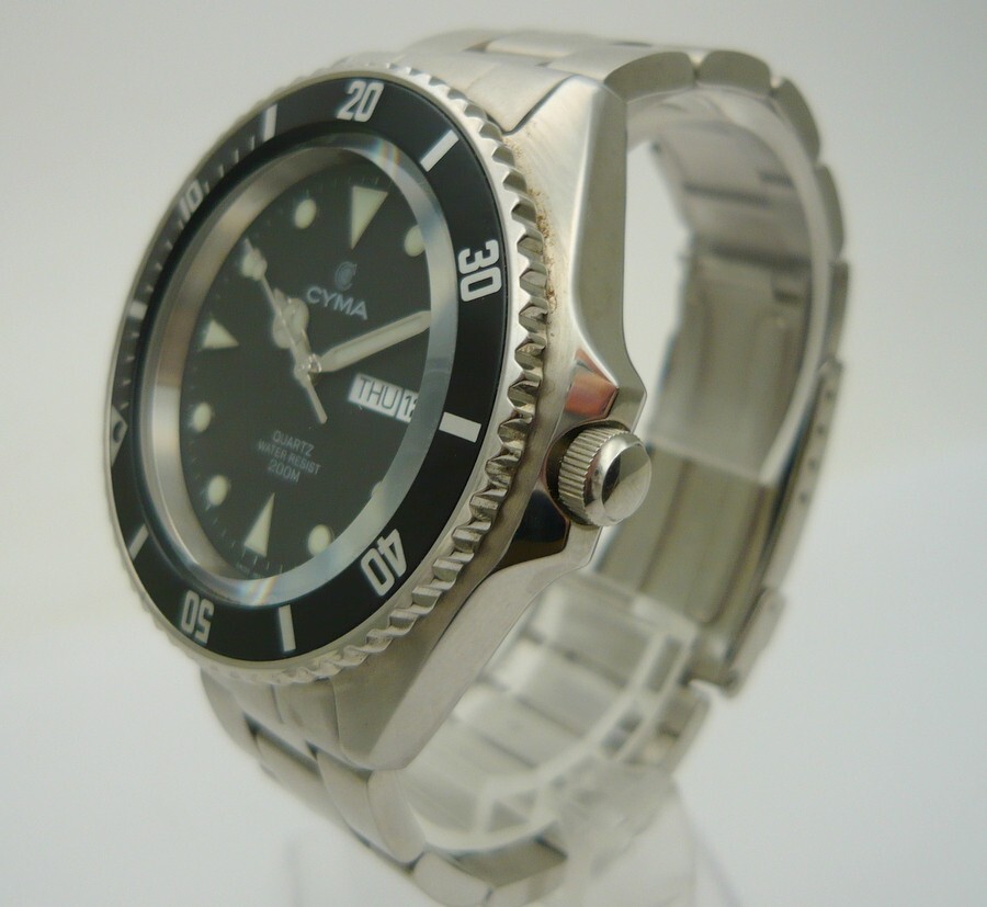 1000円スタート 腕時計 CYMA シーマ 9111 クォーツ QZ デイデイト ブラック文字盤 ダイバーズウォッチ200ｍ 純正ブレス メンズ 3 D10005の画像2