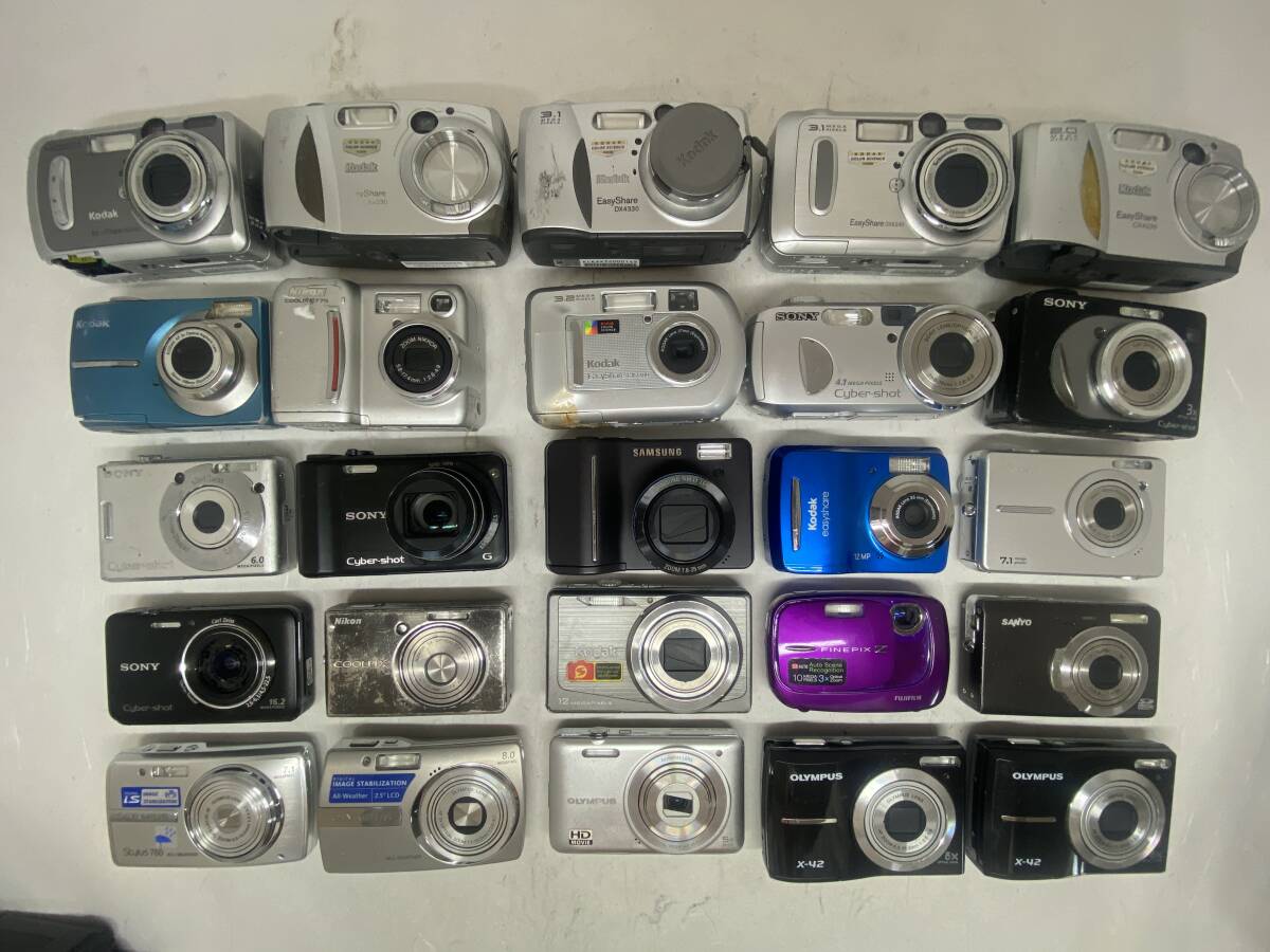 25 point set summarize Nikon Nikon Sony Sony OLYMPUS Olympus Kodakko Duck etc. compact digital camera navy blue teji digital camera C030
