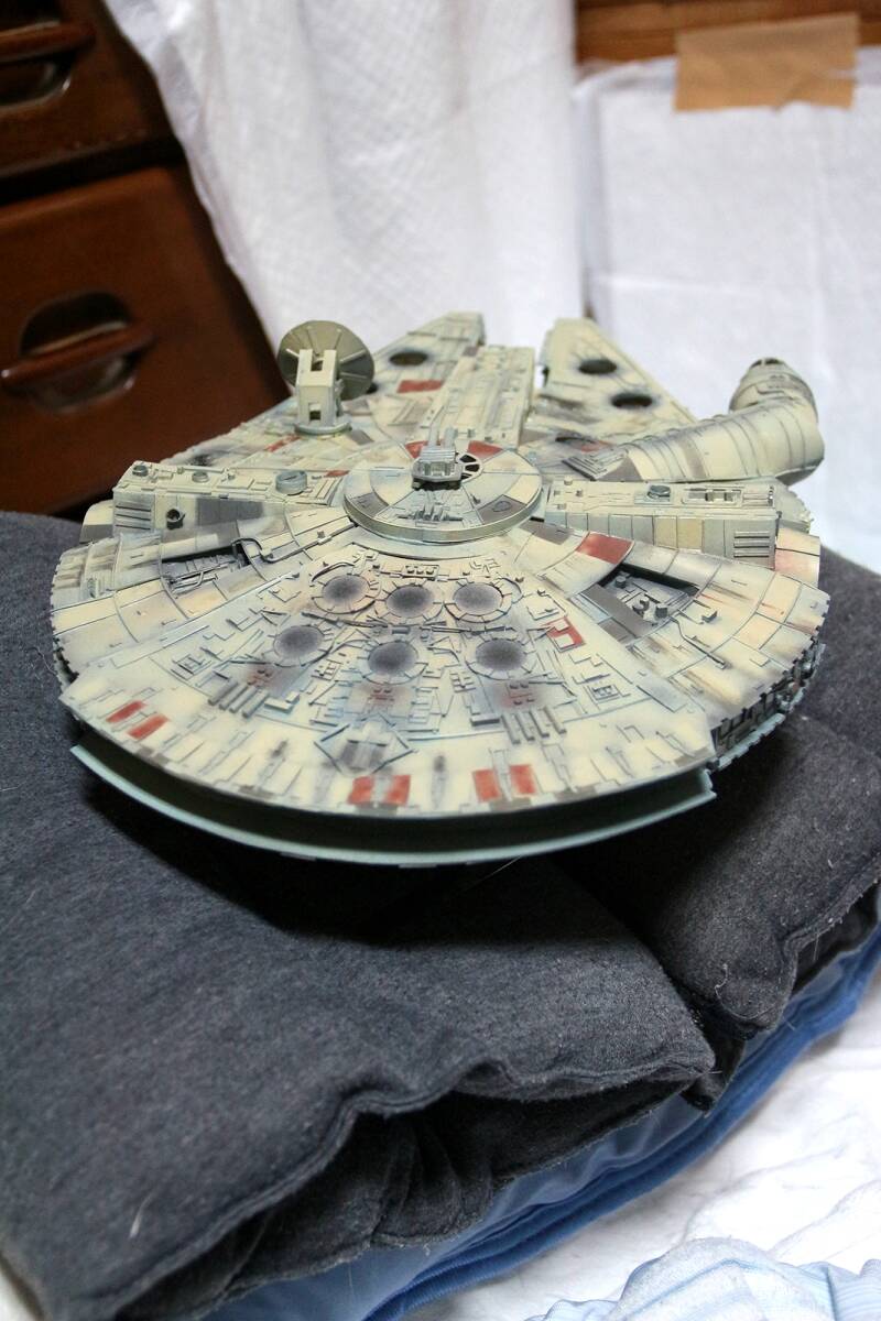  millenium Falcon full scratch final product total length approximately 40cm