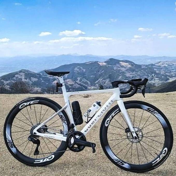 ディスクロードバイク用カーボンホイールリム80mm片側1個 jin様 ディスクロードバイク用カーボンホイールリム80mm片側1個 jin様