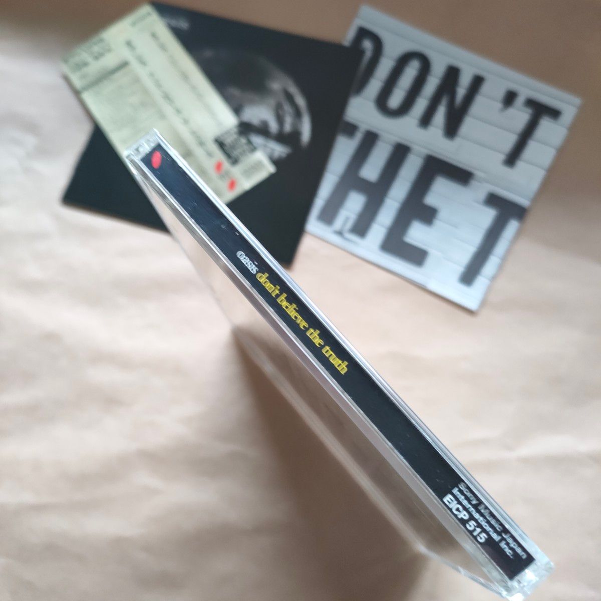 中古CD OASIS / オアシス『DON'T BELIEVE THE TRUTH』国内盤/帯有り EICP515【1012】