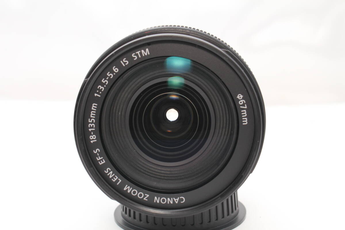 ★【限定！極上美品 超人気 高倍率レンズ】 Canon EF-S18-135mm F3.5-5.6 IS STM ★ 手振れ補正付き Kenko Zeta PROTECTOR_画像4