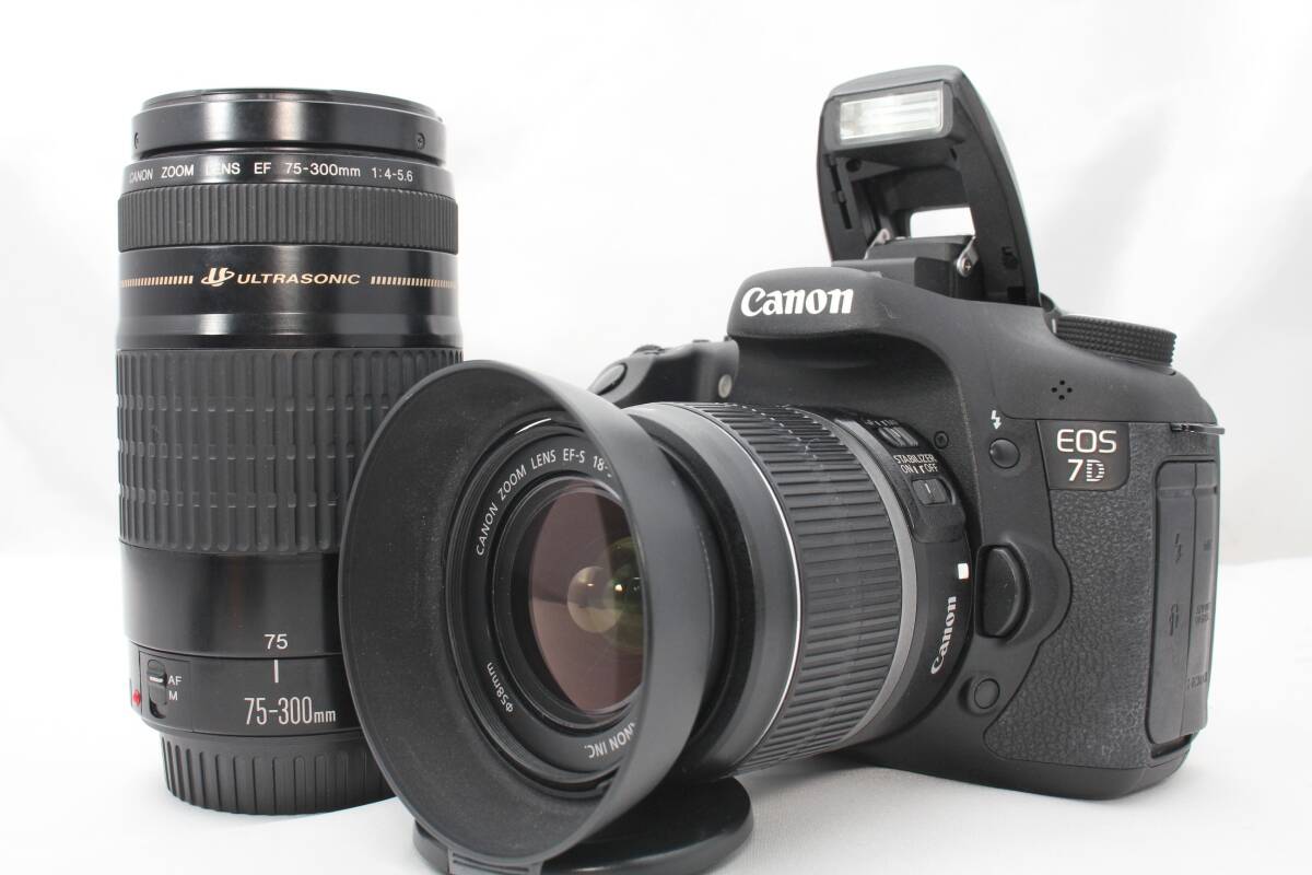 ★【限定！美品 スターティングセット SanDisk 取説付き】 Canon EOS 7D ★ EF-S18-55mm IS EF75-300mm USM_画像2