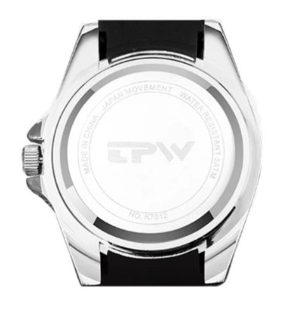 メンズ腕時計 ダイバーズデザイン アナログクォーツ ブラック 3針 ブラック文字盤 カジュアル ビジネス ファッション 新品未使用 送料無料