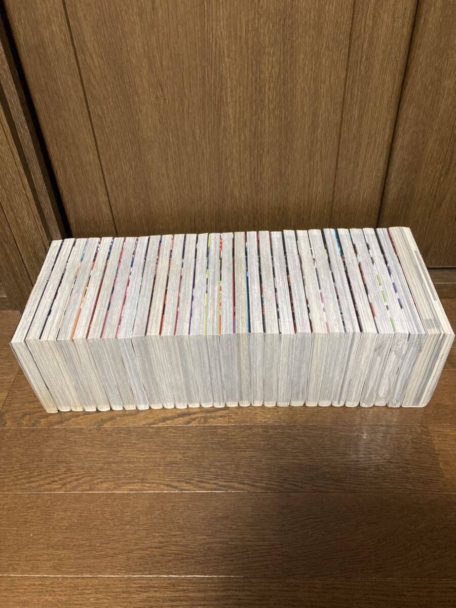 12410円 【初版】ワールドトリガー 1〜27巻 オフィシャルデータ 12410円 【初版】ワールドトリガー 1〜27巻 オフィシャルデータ