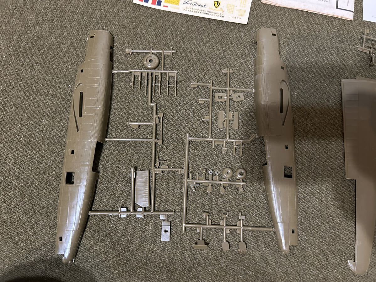 【1/72】 Revell/レベル 米海軍 B-24D リベレーター 未使用品 プラモデルの画像5