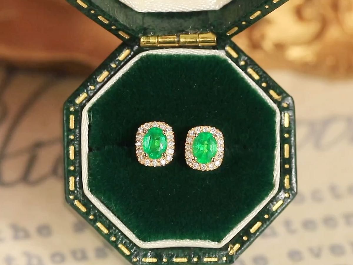 K18YG 天然　ダイヤモンド付き　エメラルド　ピアス　0.4ct Muzo Green 